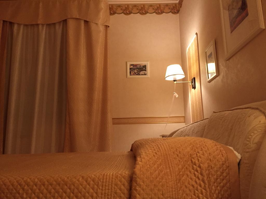 B&B Il Bagolaro Dell'Etna Sant'Agata Li Battiati Værelse billede